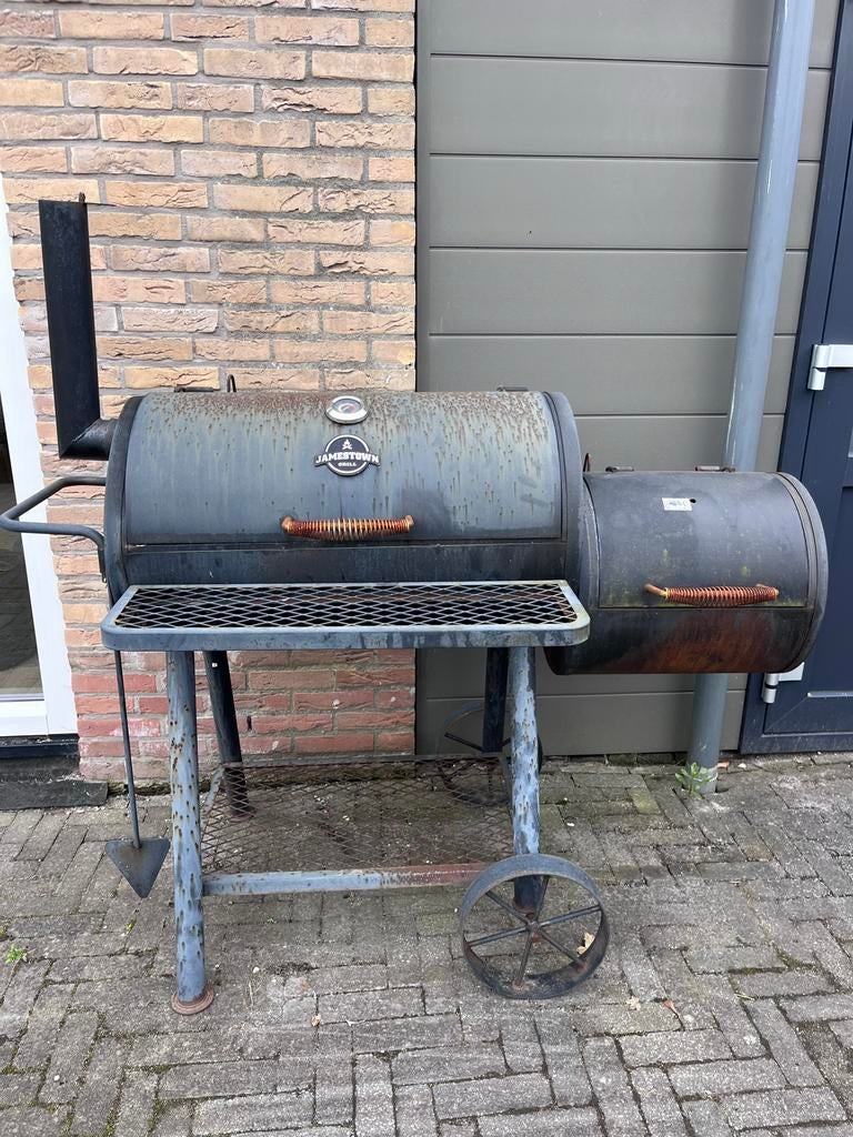 Gebruikte Jamestown BBQ, heeft liefde nodig, Ophalen, Gebruikt