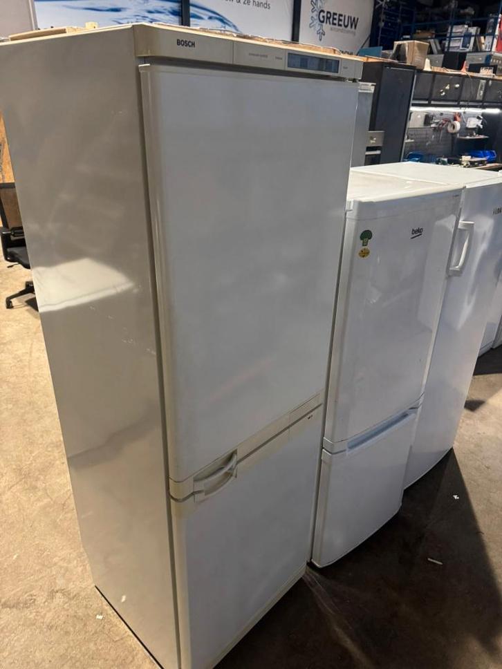 Bosch koelkast schoon garantie bezorging, Witgoed en Apparatuur, Koelkasten en IJskasten, Zo goed als nieuw, Met vriesvak, Minder dan 75 liter