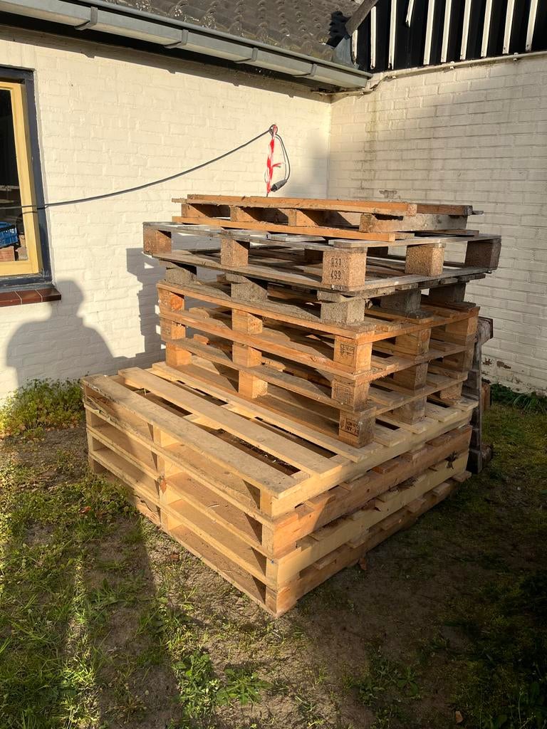 Pallets - 12 stuks (2 extra naast die van de foto), Ophalen, Gebruikt