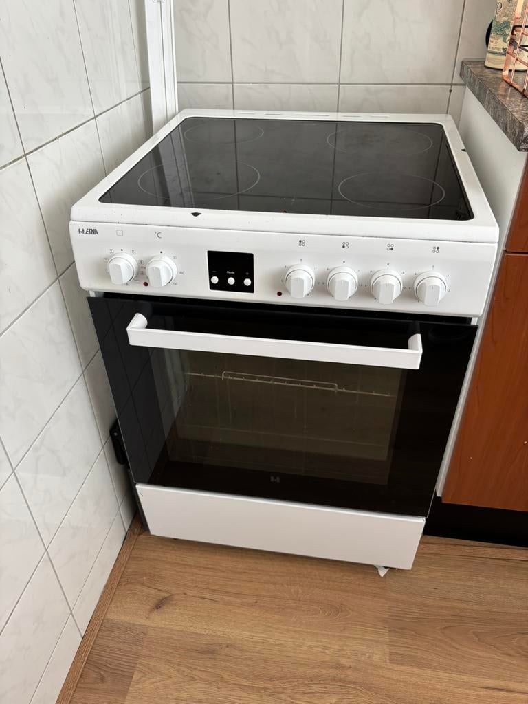 Etna keramische fornuis 3fasen., Witgoed en Apparatuur, Zo goed als nieuw, Vrijstaand, 85 tot 90 cm, Elektrisch