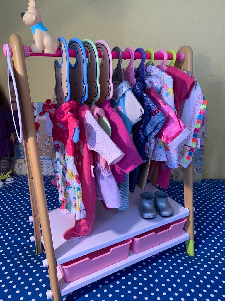 Baby born poppen kleertjes rekje plus kleertjes, Ophalen of Verzenden, Zo goed als nieuw