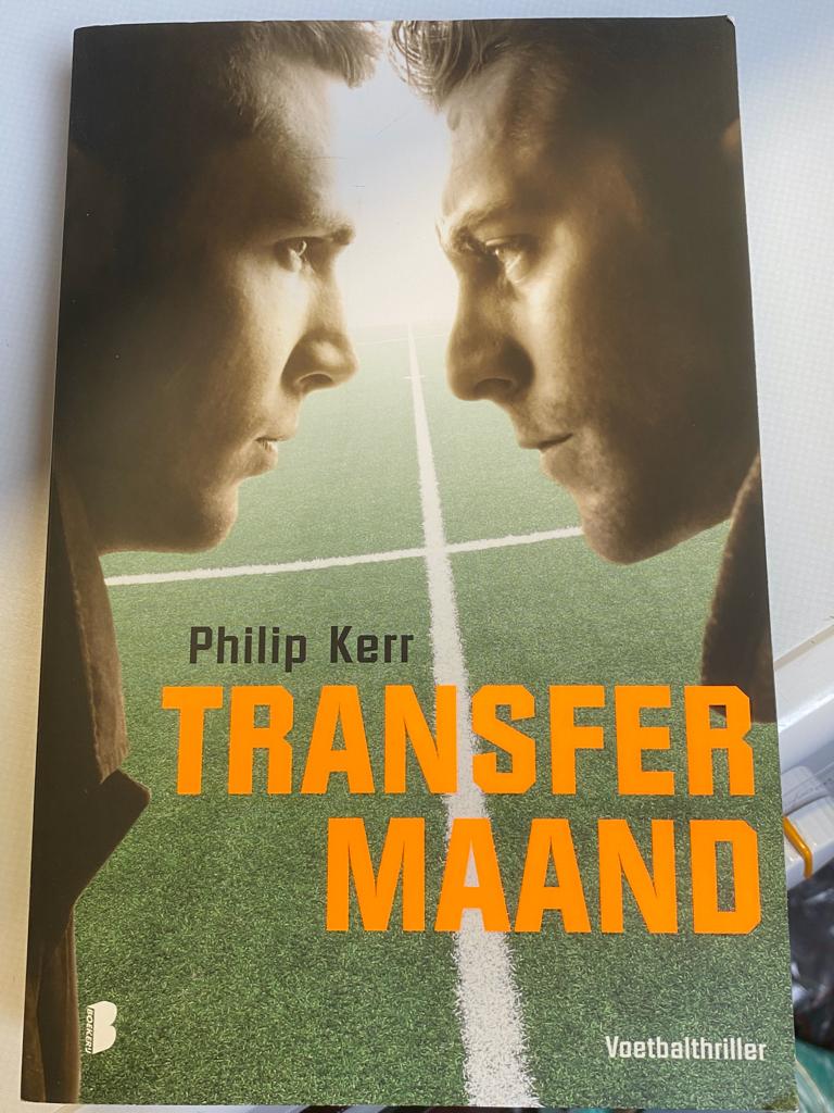 Transfermaand van Philip Kerr, Ophalen of Verzenden, Gelezen, Philip Kerr