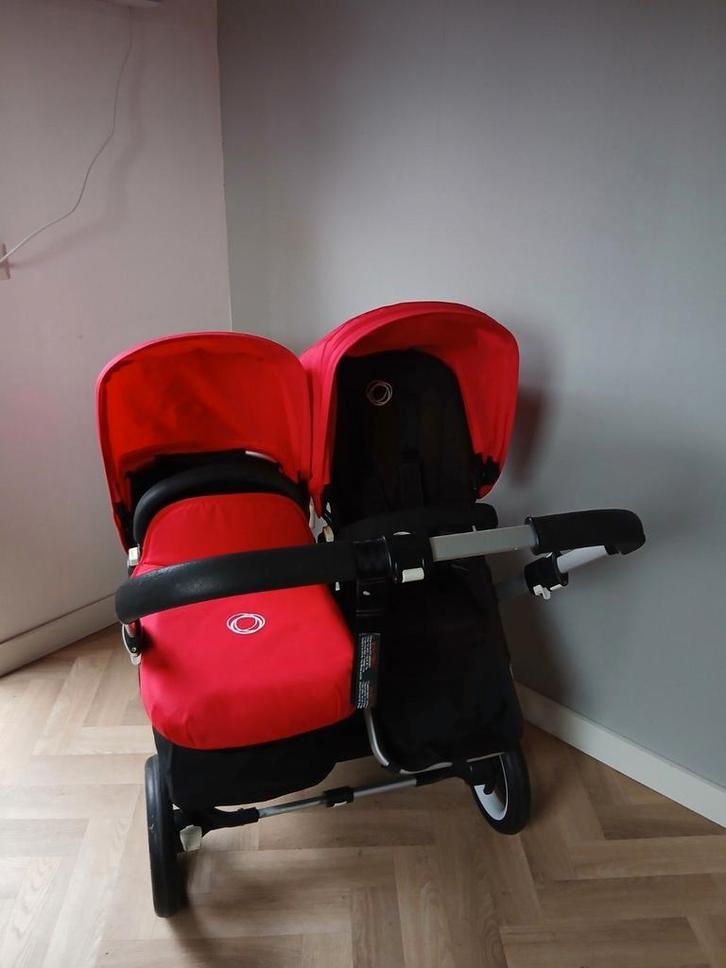 Zwart/rode Bugaboo Donkey Duo kinderwagen, Kinderen en Baby's, Buggy's, Gebruikt, Overige merken, Duomodel, Verstelbare rugleuning