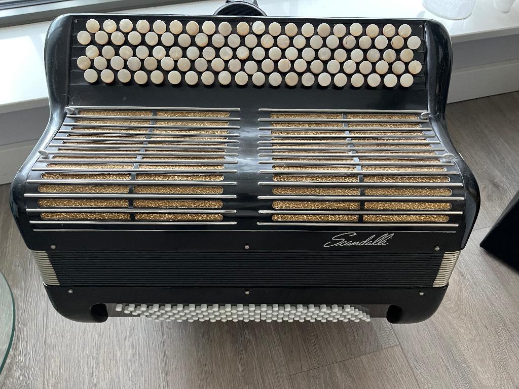 Accordeon, Gebruikt, Met riemen, Scandalli, Ophalen of Verzenden