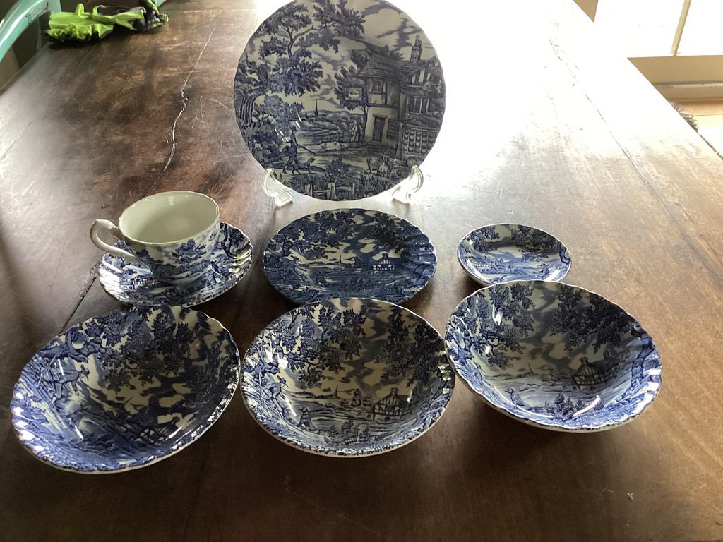 Diverse blauw/witte serviesonderdelen van myott “The Hunter”, Antiek en Kunst, Antiek | Servies compleet, Ophalen of Verzenden