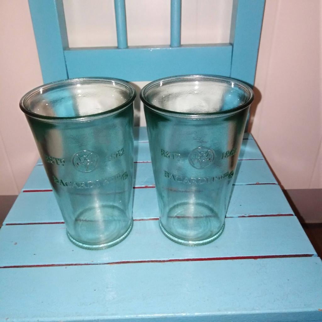 2 Bacardi rum glazen lichtgroen estd 1862, Verzamelen, Ophalen, Gebruikt, Overige typen