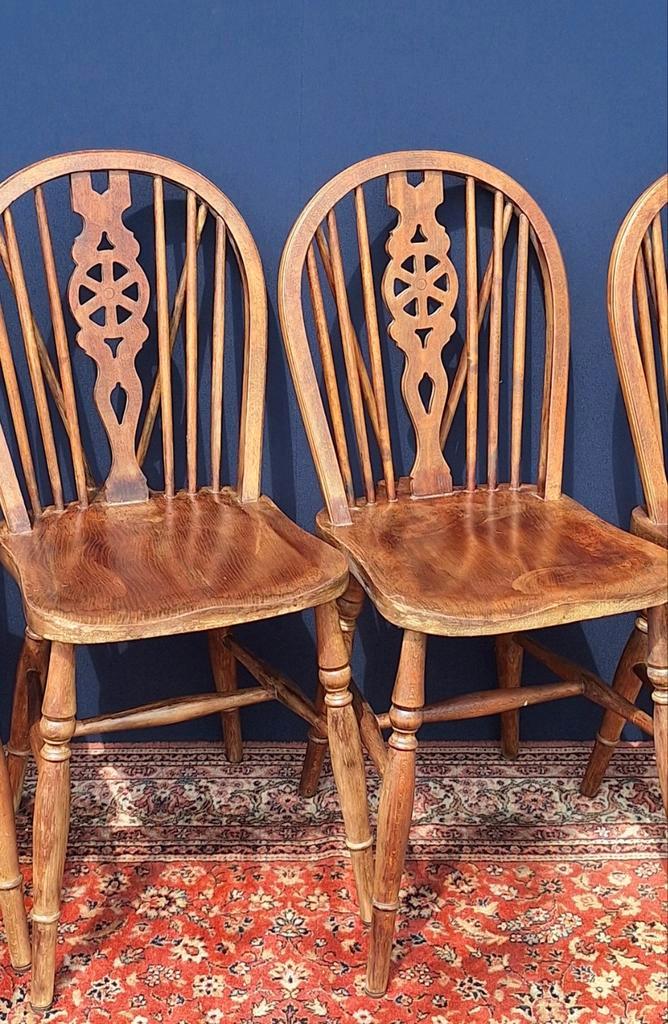 Set van 2 landelijke Engelse houten wheelchair stoelen, Huis en Inrichting, Stoelen, Gebruikt, Twee, Hout, Bruin, Ophalen of Verzenden