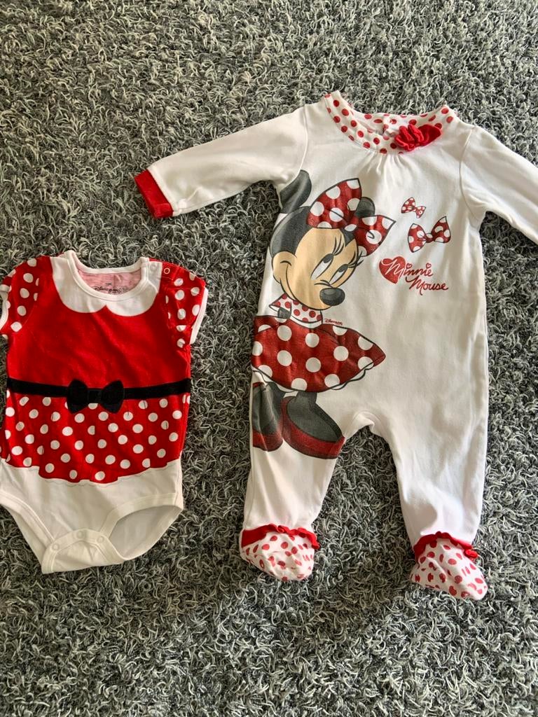 Disney mini mouse pyjama met rompertje 18 maanden, Kinderen en Baby's, Babykleding | Maat 86, Ophalen of Verzenden, Zo goed als nieuw