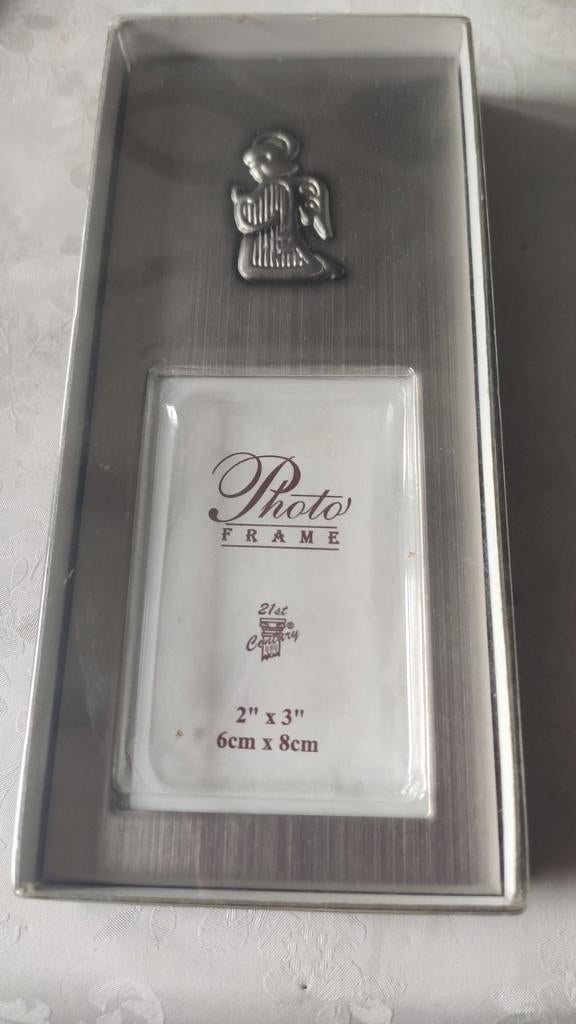 224 Mooi Fotolijstje met Engeltje voor foto7- bij 4,5 cm, Ophalen of Verzenden, Zo goed als nieuw, Overige typen, Christendom | Katholiek