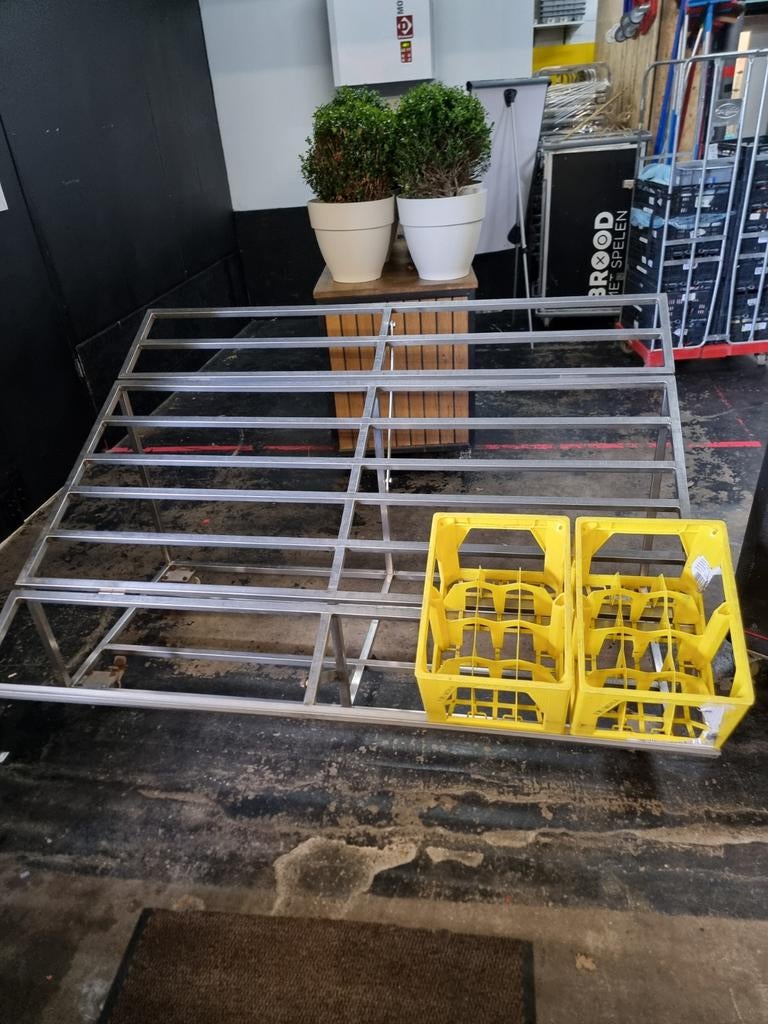 Metalen krattenrek voor 24 kratjes, Gebruikt, 100 cm of meer, 60 cm of meer, Overige typen