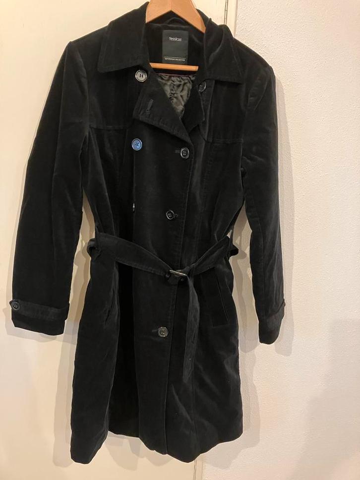 Fluwelen Damesjas Zwart - Maat 40, Kleding | Dames, Jassen | Winter, Zo goed als nieuw, Maat 38/40 (M), Zwart, Ophalen of Verzenden