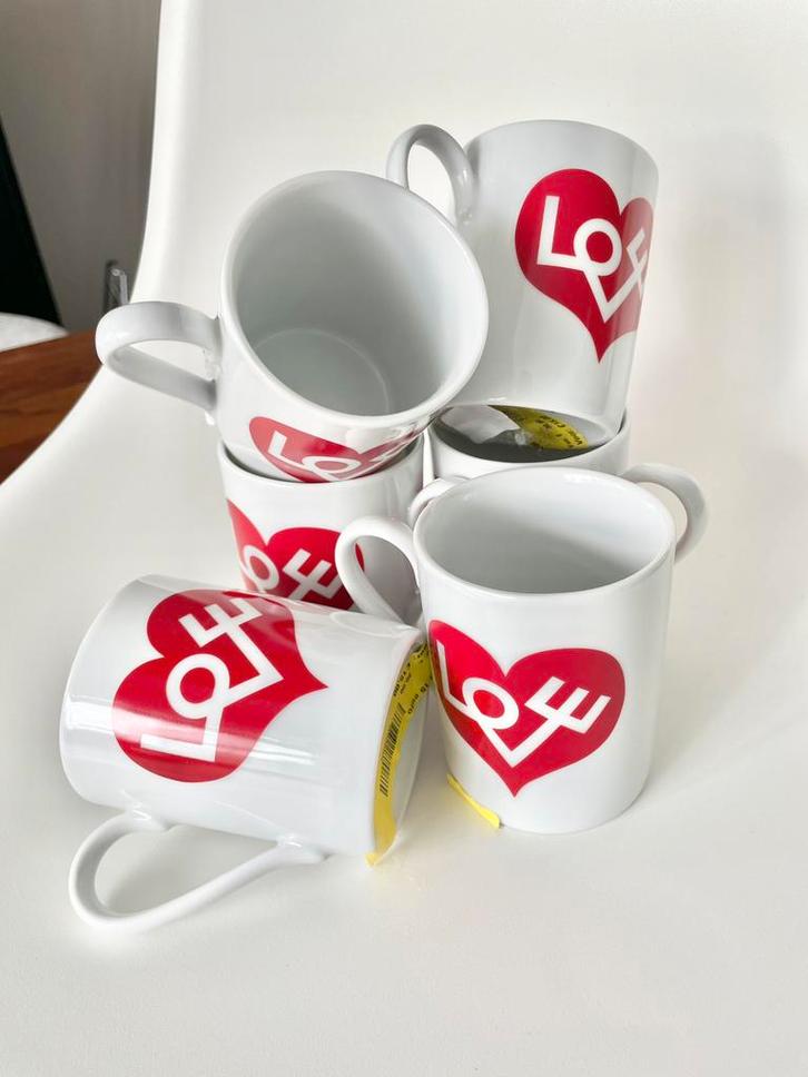 Vitra mugs mokken crimson heart alexander girard, Antiek en Kunst, Kunst | Designobjecten, Ophalen of Verzenden