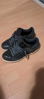 Adidas schoenen maat 42, Ophalen of Verzenden, Zo goed als nieuw