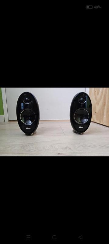 LG satelliet speakers. beschikbaar voor biedingen