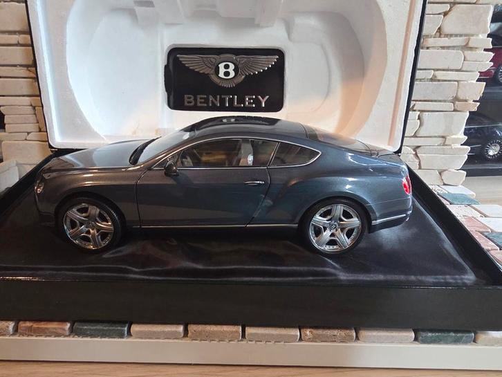 Bentley Continental GT 2011 1:18 Minichamps, Hobby en Vrije tijd, Modelauto's | 1:18, Zo goed als nieuw, Auto, MiniChamps, Ophalen