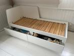 Bed, uitschuifbaar en met laden., Huis en Inrichting, Slaapkamer | Bedden, Ophalen, Eenpersoons, Wit, 80 cm