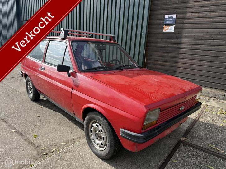 Ford Fiesta 1.0 L 1e eigenaar / met werk, Auto's, Oldtimers, Bedrijf, Ford, Benzine, Hatchback, Handgeschakeld, Zwart, Stof, Voorwielaandrijving