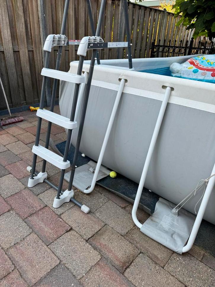 Intex Zwembad + Accessoires, Tuin en Terras, Zwembad-toebehoren, Gebruikt, Overige typen, Ophalen