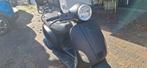 Nette en goede AGM VX50 scooter mat zwart uit 2017, Ophalen, Agm, Zo goed als nieuw, Benzine