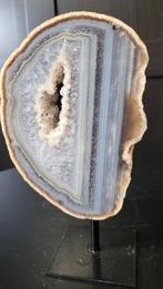 Agaat op standaard, Verzamelen, Mineralen en Fossielen, Ophalen of Verzenden