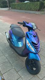 Piaggio zip 2 takt, Fietsen en Brommers, Scooters | Piaggio, Ophalen, Zo goed als nieuw, Benzine, Zip