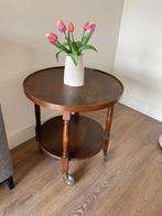 Vintage/retro rond tafeltje op zwenkwieltjes hout eikenkleur, Gebruikt, Rond, Retro, Hout