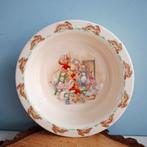Royal Doulton 'Bunnykins', kinderbordje, Antiek en Kunst, Antiek | Servies los, Ophalen of Verzenden