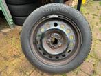 Winterbanden op Velg - 205/55 R16, nieuw incl. wieldoppen, Ophalen, Gebruikt, 16 inch, Banden en Velgen