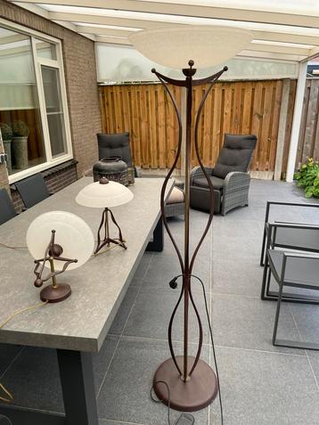 Set van 3 stijlvolle lampen – vloerlamp, tafellamp, wandlamp beschikbaar voor biedingen