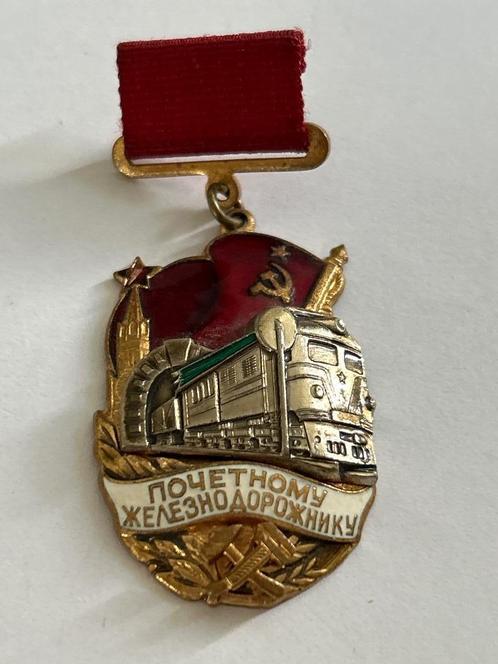 Originele Sovjet Erepenning “Eervolle Spoorwegwerker” – USSR, Verzamelen, Militaria | Algemeen, Landmacht, Embleem of Badge, Overige gebieden