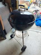 Zo goed als nieuwe Weber bbq 57 cm (bar-b-kettle), Tuin en Terras, Houtskoolbarbecues, Zo goed als nieuw, Ophalen