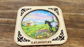 Kazachstan - bewaar doos nieuw Hout  beschikbaar voor biedingen