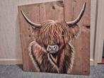 Schilderij Schotse Hooglander op steigerhout, Ophalen of Verzenden, Zo goed als nieuw