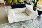 Lederen loveseat Howlo van Leolux, gebroken wit met zwart, Huis en Inrichting, Fauteuils, Ophalen, Gebruikt, Design, Leer