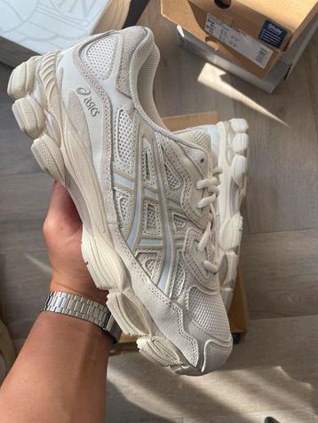 ASICS GEL-NYC “Triple White” – Nieuw in doos – Maat 43.5 beschikbaar voor biedingen