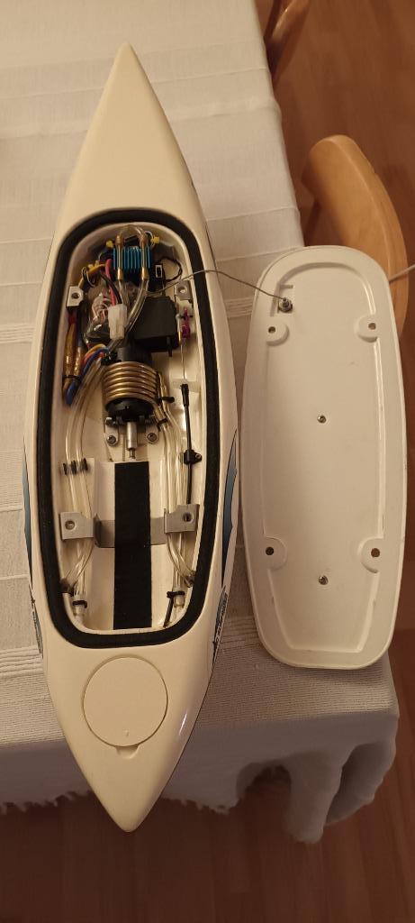 RC Surfer Original Kyosho Duud, Hobby en Vrije tijd, Modelbouw | Radiografisch | Auto's, Gebruikt, Auto offroad, Elektro, Overige schalen