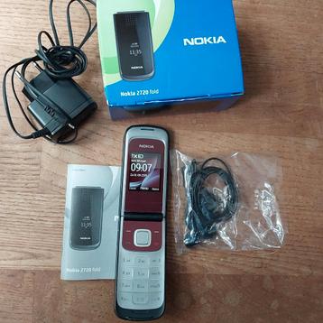 Vintage Nokia 2720 flip fold  klap telefoon beschikbaar voor biedingen