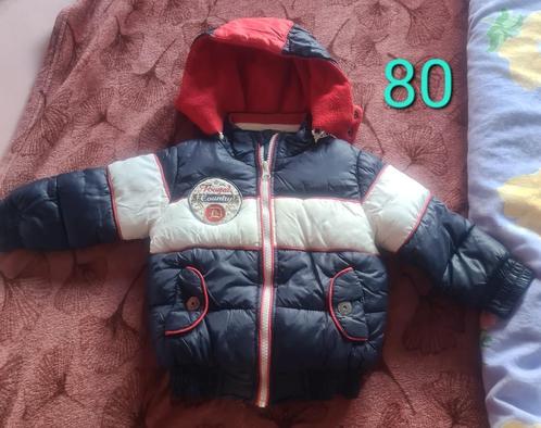 Mooie en stoer jongen jas maat 80, Kinderen en Baby's, Babykleding | Maat 80, Zo goed als nieuw, Jongetje, Jasje, Ophalen of Verzenden