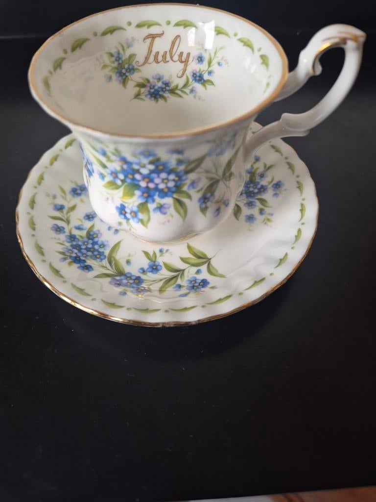 July flower of the month series porselein, Verzamelen, Porselein, Kristal en Bestek, Ophalen of Verzenden, Gebruikt, Porselein