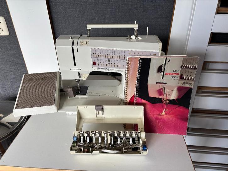 Nette Bernina 1230 naaimachine, Hobby en Vrije tijd, Naaimachines en Toebehoren, Gebruikt, Naaimachine, Bernina, Ophalen of Verzenden