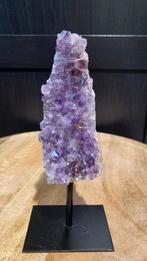 Amethist op standaard, Verzamelen, Mineralen en Fossielen, Ophalen of Verzenden