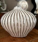 Prachtige nw. Light&Living vaasje. Zeer decoratief en sjiek., Huis en Inrichting, Woonaccessoires | Vazen, Ophalen of Verzenden