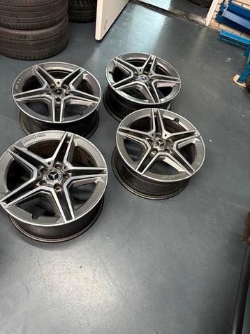 Mercedes Amg velg 18 Inch Origineel beschikbaar voor biedingen