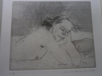 Mooie gesigneerde ets van een Slapende naakte dame  beschikbaar voor biedingen
