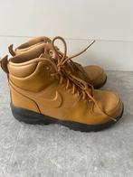 Nike manoa boots maat 36.5, Ophalen, Zo goed als nieuw, Jongen of Meisje, Laarzen