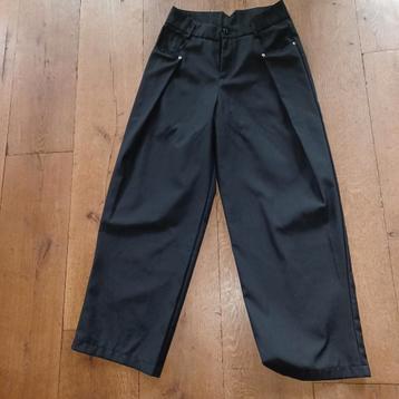 Dames pantalon zwart beschikbaar voor biedingen