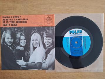 Prè ABBA single He Is Your Bother uit 1972 beschikbaar voor biedingen