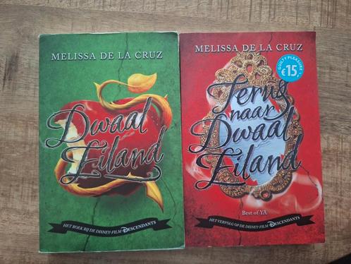 Melissa de la Cruz, Dwaaleiland & Terug naar Dwaaleiland, Boeken, Kinderboeken | Jeugd | 13 jaar en ouder, Zo goed als nieuw, Fictie