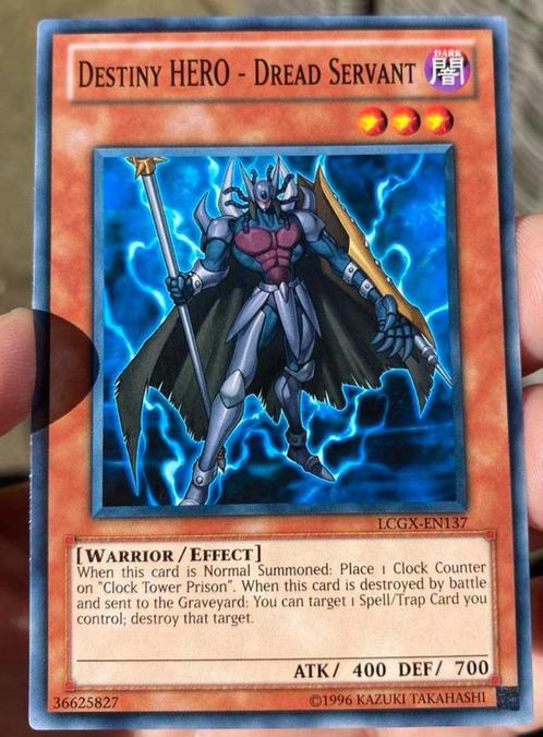 Yu-Gi-Oh! Destiny Hero - Dread Servant LCGX Old Print !, Hobby en Vrije tijd, Verzamelkaartspellen | Yu-gi-Oh!, Zo goed als nieuw