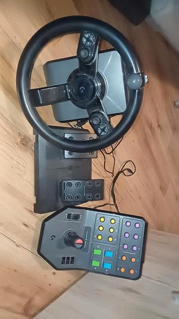 Saitek Stuur, Pedalen & Side Panel beschikbaar voor biedingen